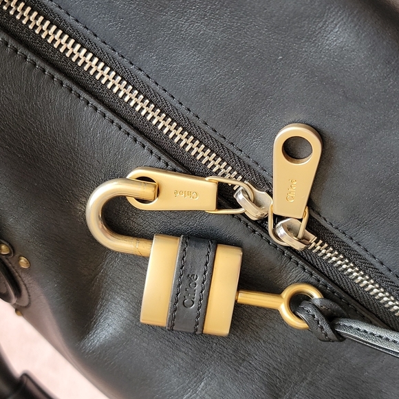 CHLOE - Picture 15 of 17